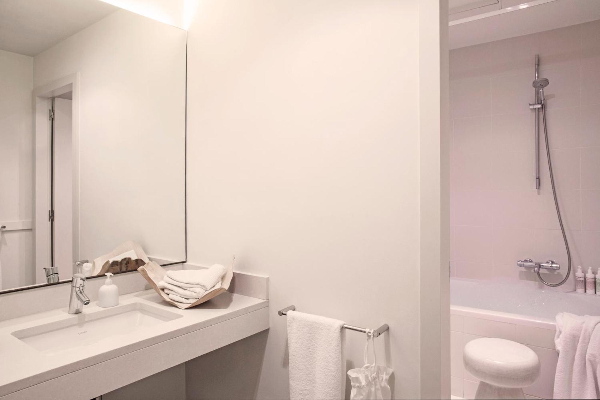 Destinationbcn Universitat Apartments, Barcelona